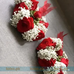 Baby Bud Bridal Kangan With Red Roses