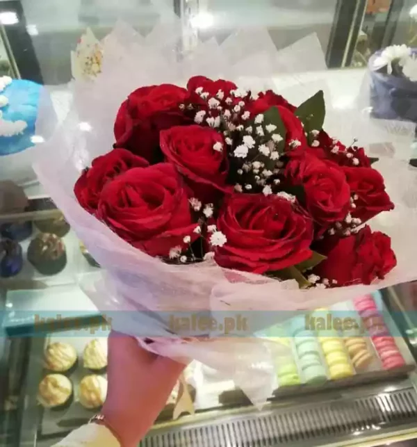 Red Rose Flowers Bouquet With Baby Bud