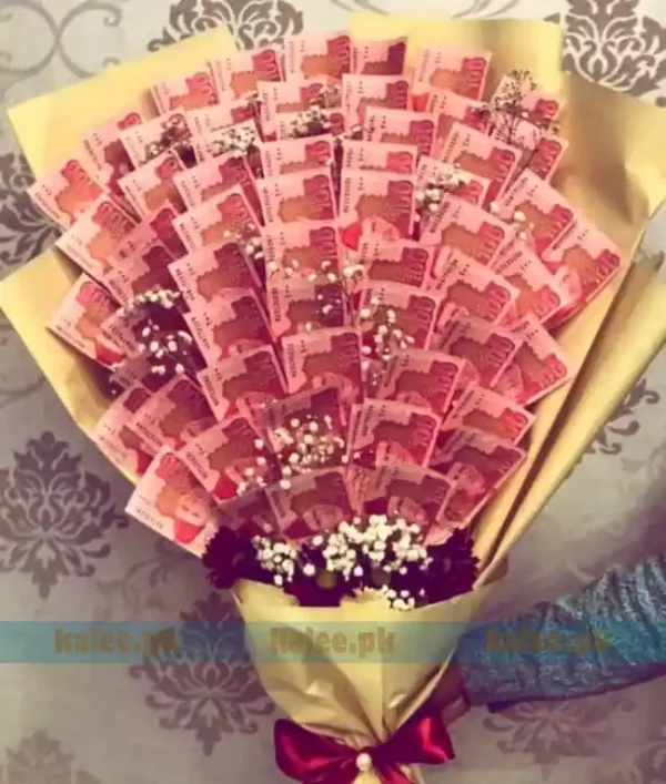 Purple Daisy With Baby Bud 50 Currency Notes Bouquet