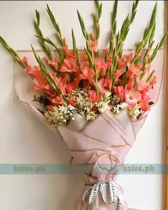 Pink Glade Bouquet With Baby Bud