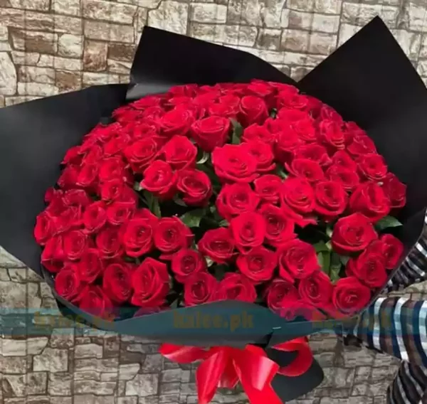 100 Imported Red Rose Flowers Bouquet