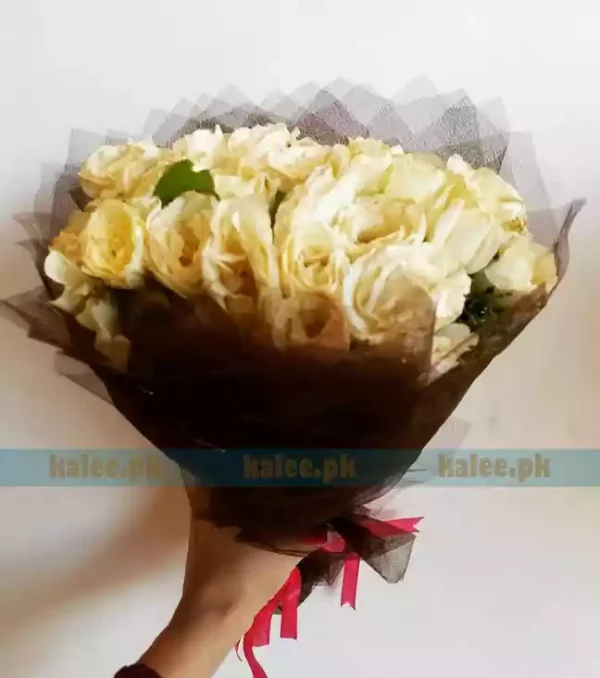 Creamy White Rose Flowers Bouquet